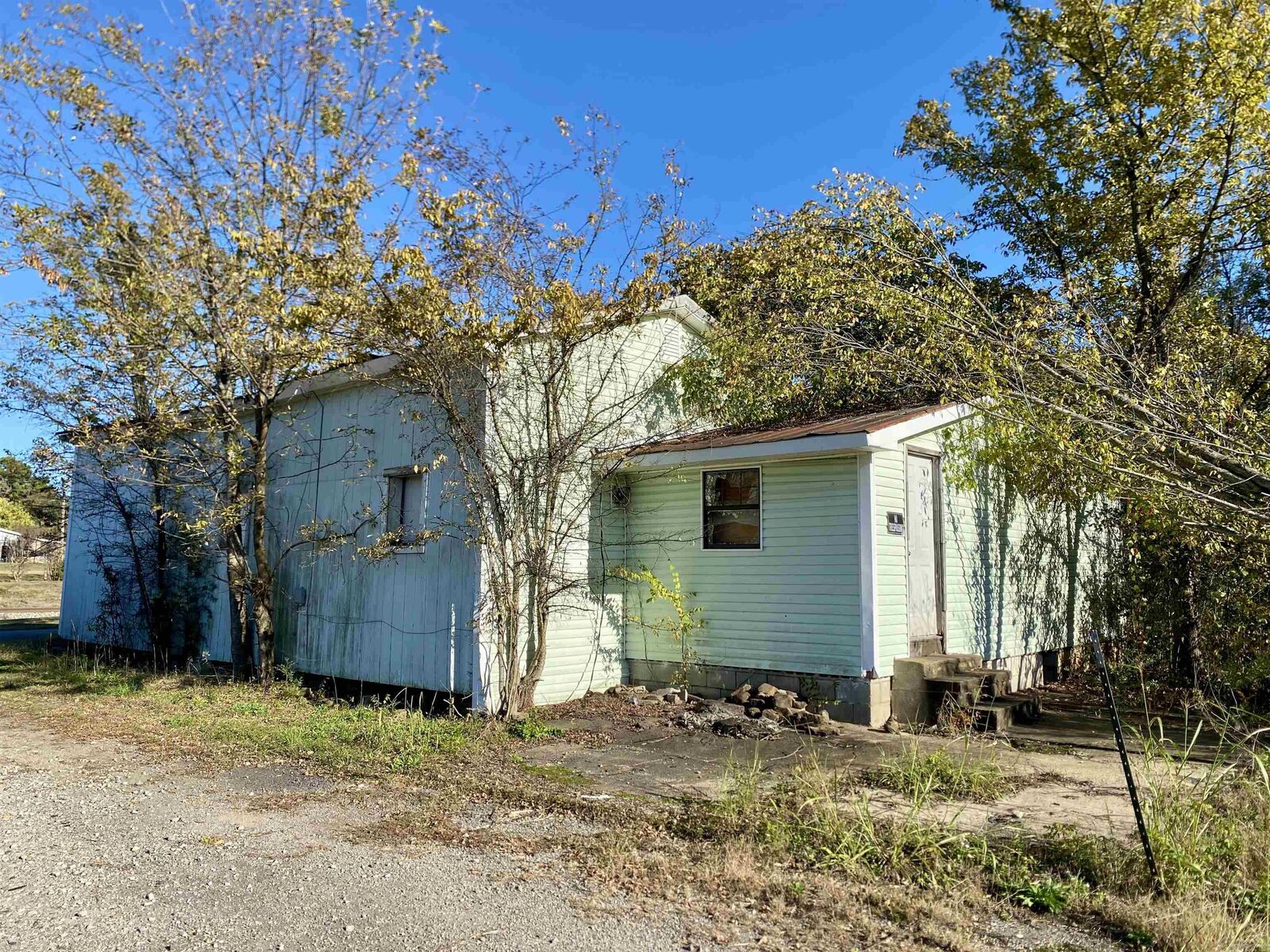 Property Photo:  113 Walnut  AR 72845 