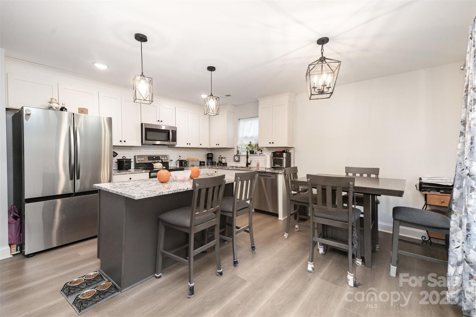 Property Photo: 319 Pinnacle Road NC 28086