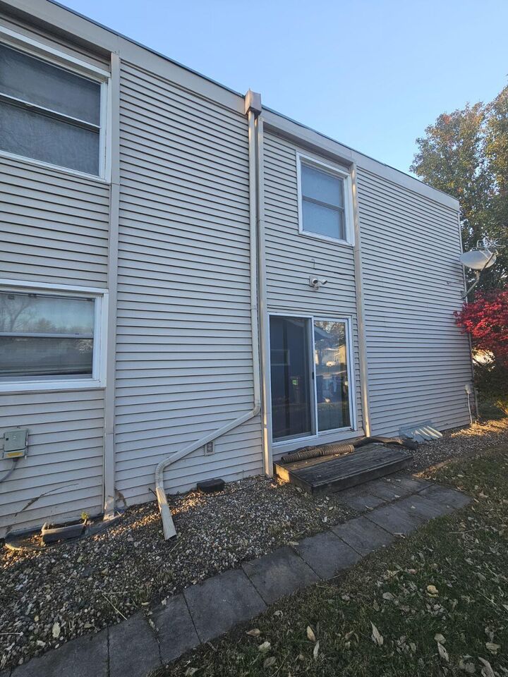 Property Photo: 3323 Harcourt Drive IA 50010
