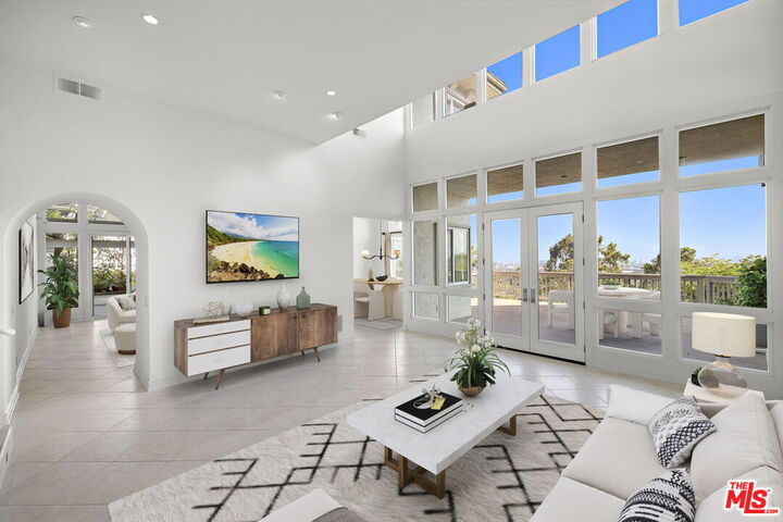 Property Photo:  31 Saint Tropez  CA 92660 