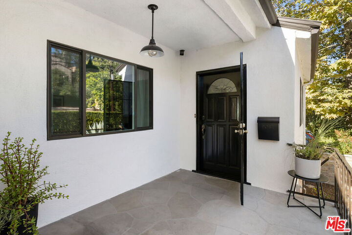 Property Photo:  3828 Tracy St  CA 90027 