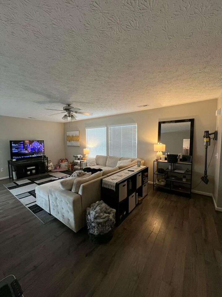 Property Photo: 6131 Chidley Street OH 43119