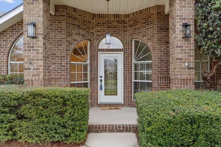 Property Photo:  5284 Woodlake  FL 32563 
