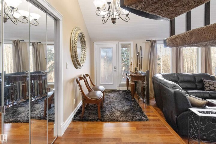 Photo de la propriété: 23248 Twp Road 522 385 AB T8B 1H5