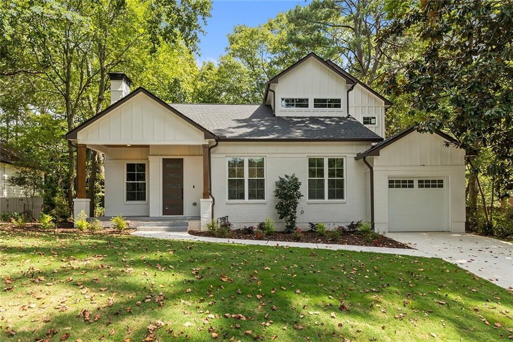 Property Photo: 429 Woodhaven Drive GA 30030