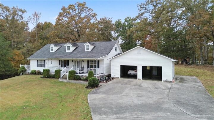 Property Photo:  871 Robinson Road  GA 30705 