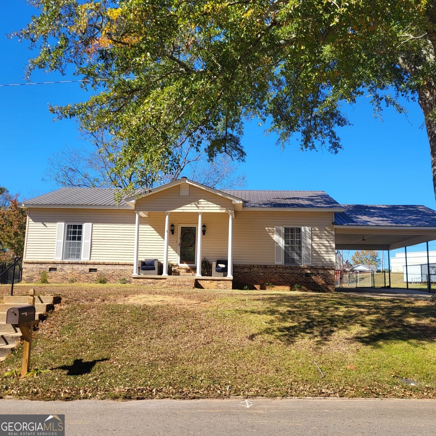 Property Photo: 313 Williams Street AL 36854