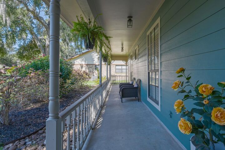 Property Photo: 55 Royal Oak Circle TX 77566