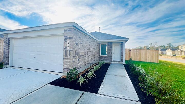 16602 Trembling Aspen Lane  New Caney TX 77357 photo