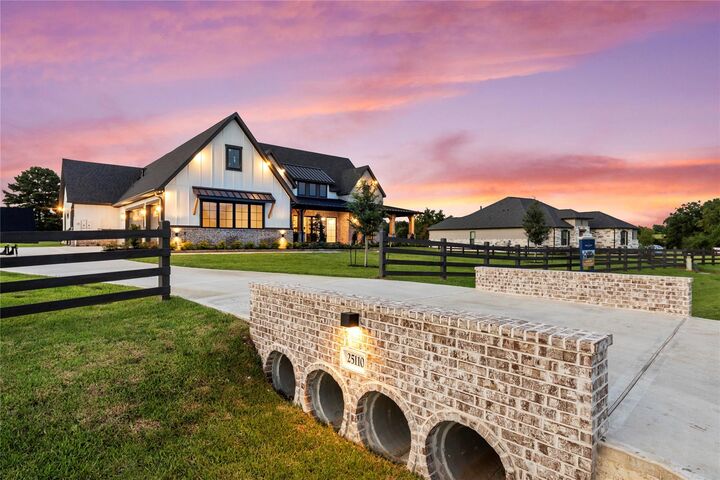 25110 Grace Vista Way  Montgomery TX 77356 photo