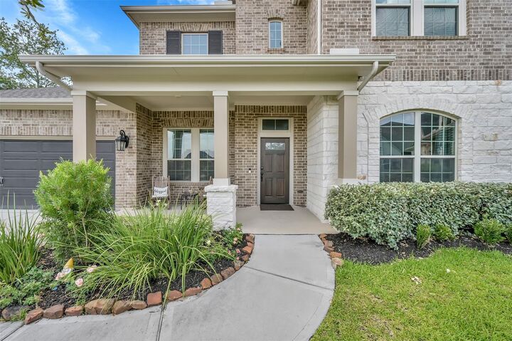 Property Photo:  3825 Hawthorn Shadow Court  TX 77386 