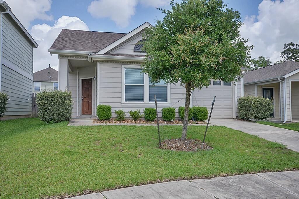 Property Photo: 8235 Wooded Terrace Lane TX 77338