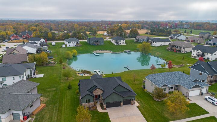 Property Photo:  1108 Northview Lane  IA 50124 