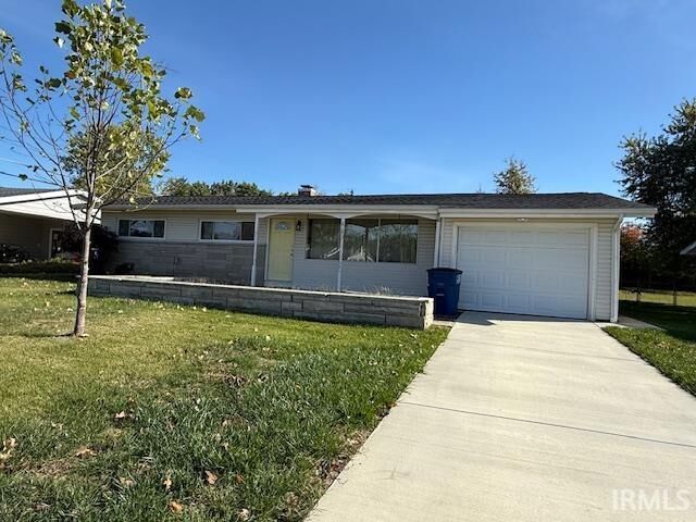 Property Photo:  210 Shawnee Drive  IN 47421 