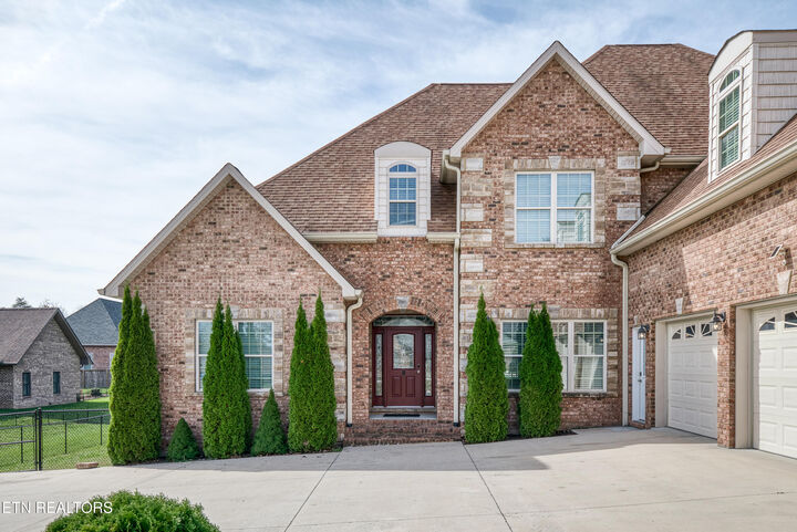 Property Photo: 39 N Riverview Lane TN 38555