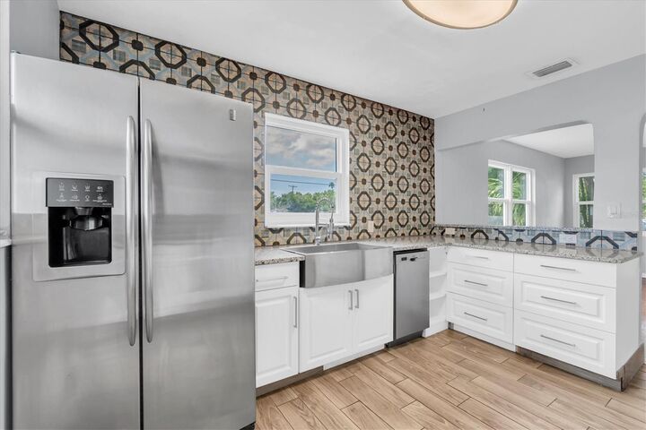 Property Photo:  1101 A 28th Street N  FL 33713 