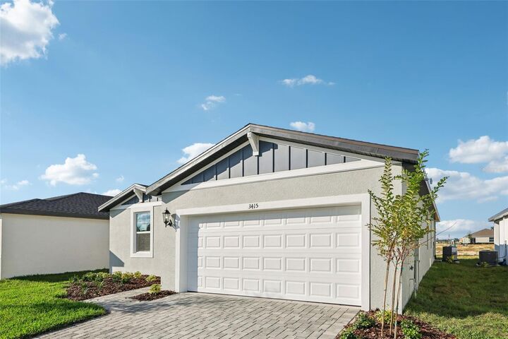 Property Photo:  3415 Mud Canyon Drive  FL 33837 