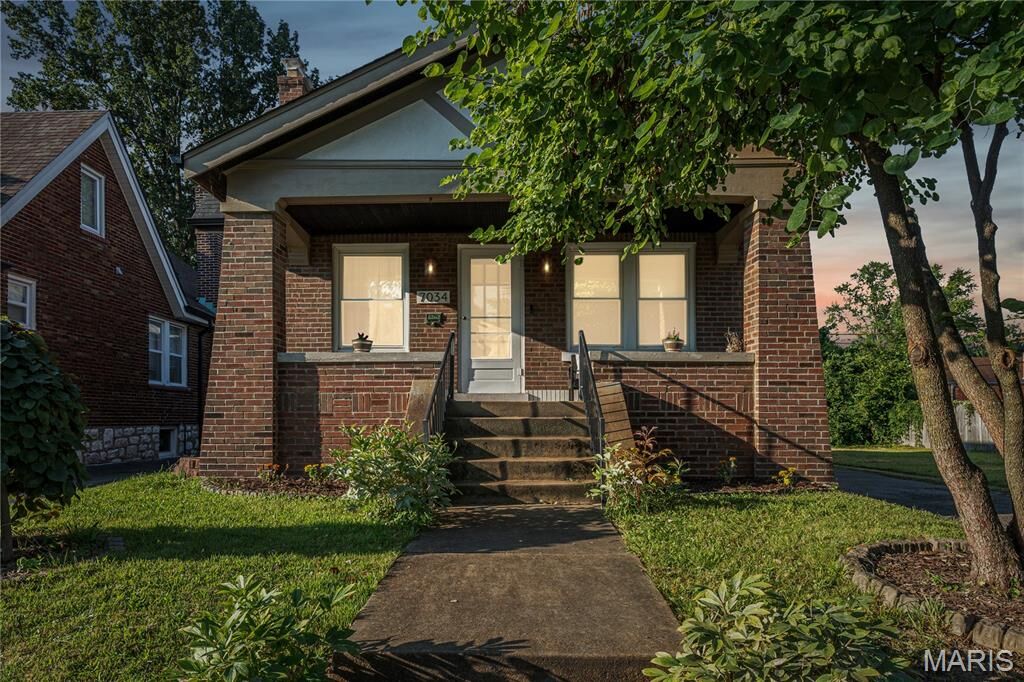 Property Photo: 7034 Plymouth Avenue MO 63130