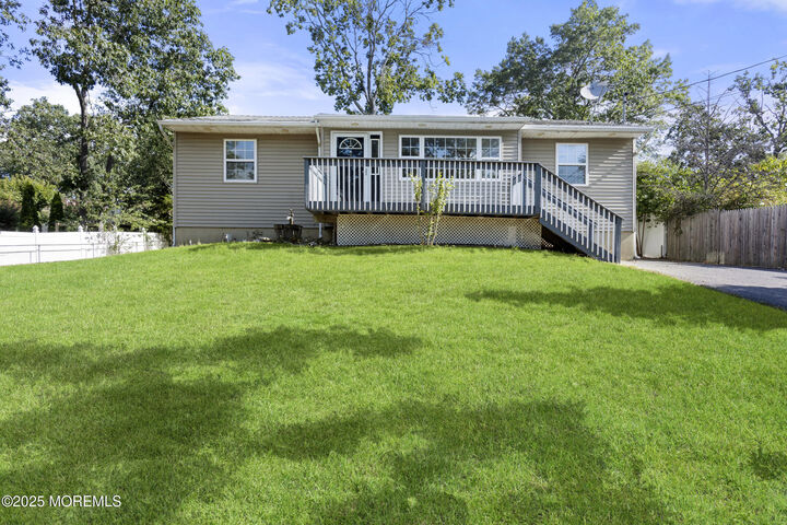 Property Photo:  822 Tappan Street  NJ 08731 