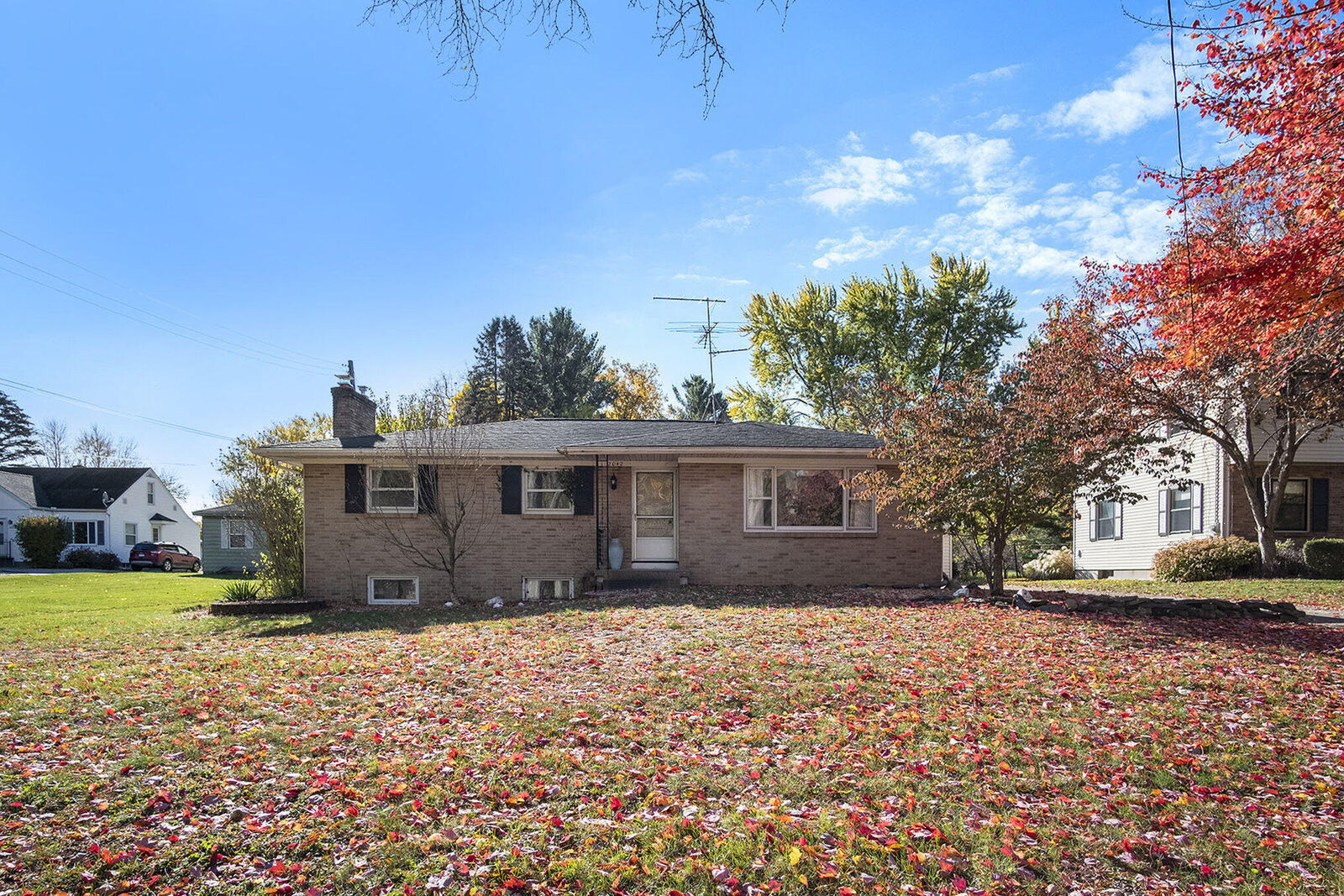 Property Photo:  2042 Gordon Street NW  MI 49504 