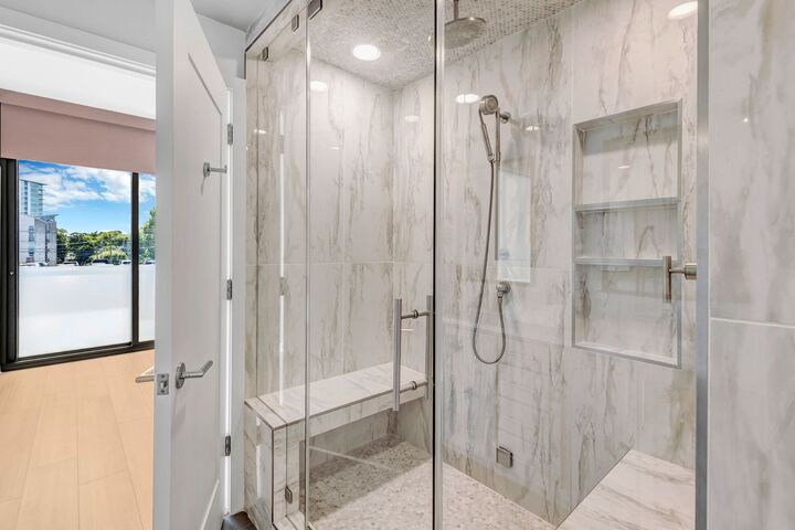 1212 Laurel St 206  Nashville TN 37203 photo