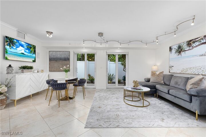 Property Photo: 445 3rd Avenue S 102 FL 34102