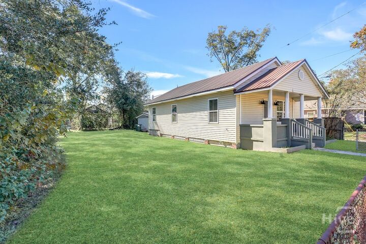 Property Photo:  1225 Richards Street  GA 31415 
