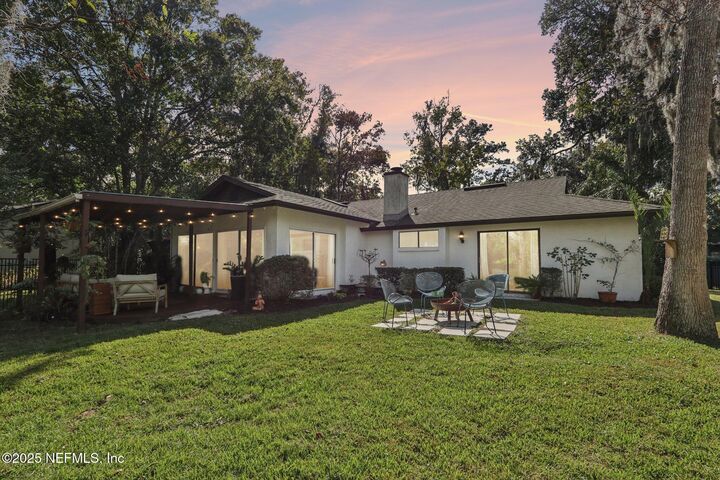 Property Photo:  103 Neptune Court  FL 32082 