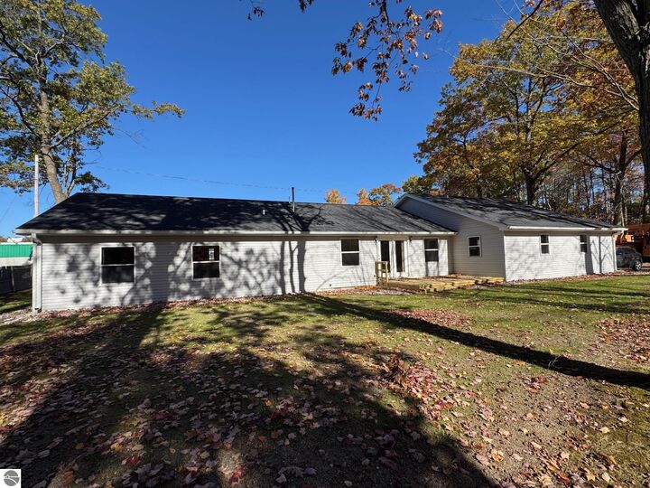 Property Photo: 2385 W Houghton Lake Drive MI 48629
