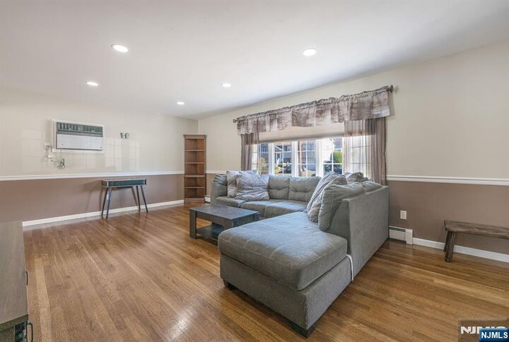 Property Photo: 48 Willow Way NJ 07465