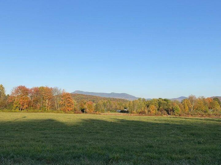 Property Photo:  51 Hanley Lane  VT 05465 