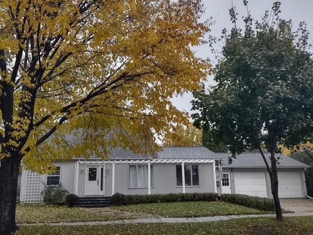 Property Photo: 302 W 11th Street MN 56267