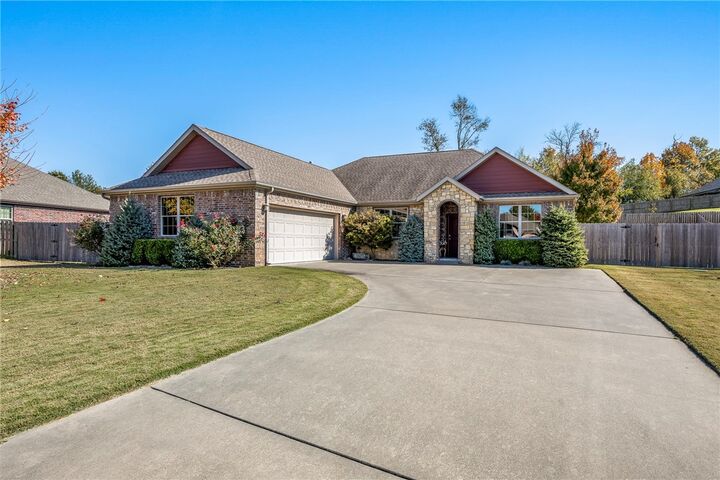 Property Photo: 123 Cowans Street AR 72745