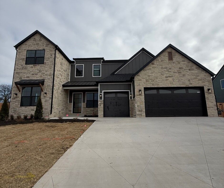 Property Photo:  3630 Bearpaw  AR 72712 