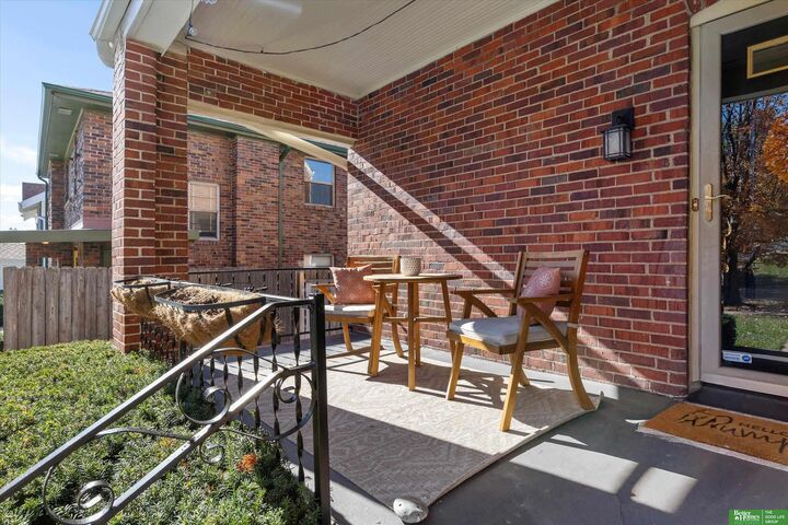 Property Photo: 320 S 49 Avenue NE 68132