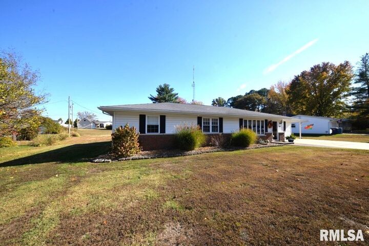 Property Photo:  10 Edgewood Road  IL 62864 