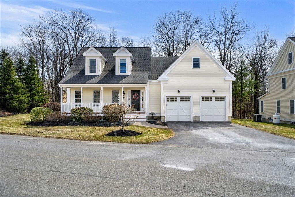 Property Photo:  21 Magnolia Ln 21  MA 01450 