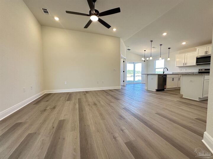 Property Photo: 2498 Privet Berry Dr FL 32563
