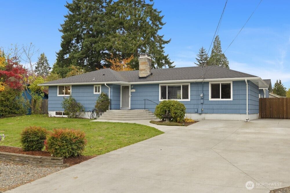 Property Photo: 2122 Cascade Place W WA 98466