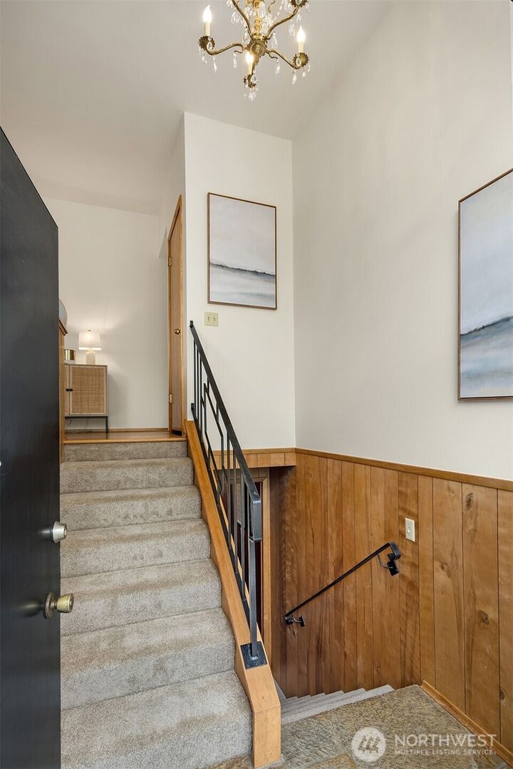 Property Photo: 6037 NE 61st Street WA 98115