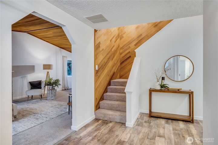 Property Photo:  14312  148th Place SE  WA 98059 