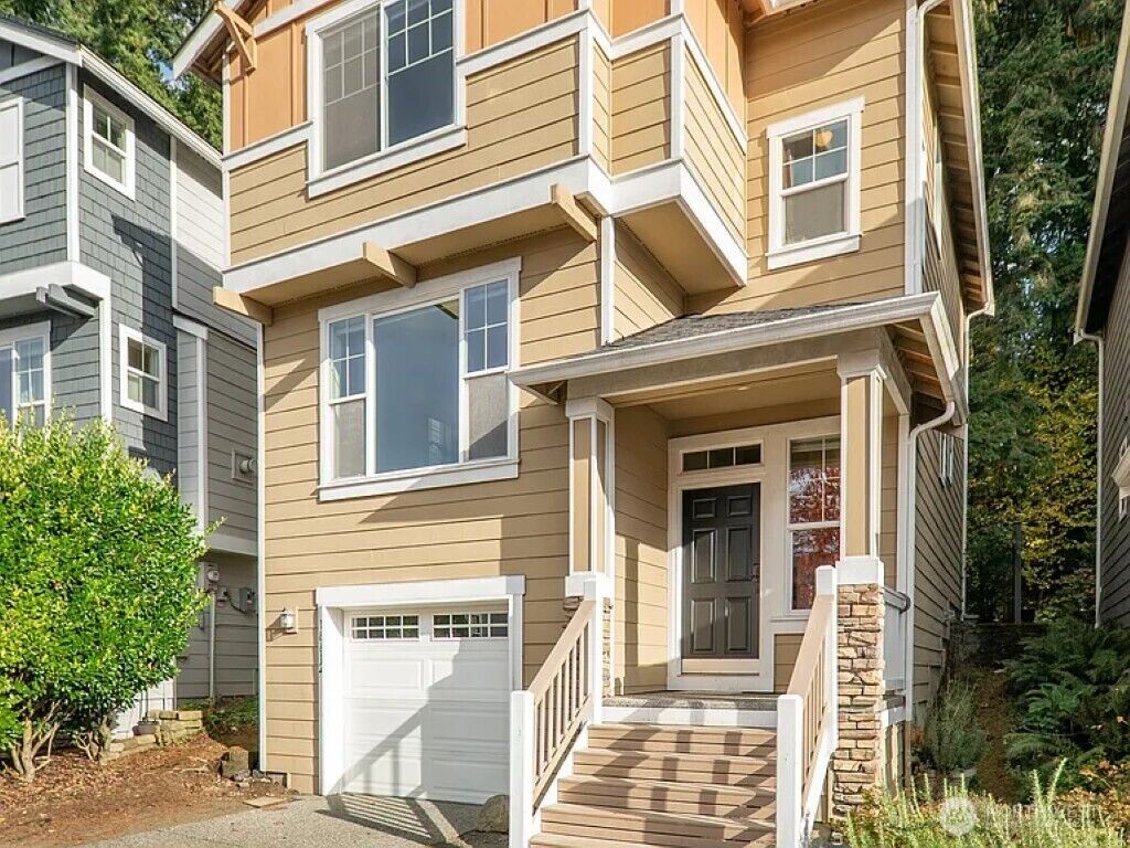 Property Photo: 18612 144th Avenue NE WA 98072