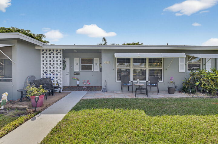 Property Photo: 762 High Point Boulevard N B FL 33445