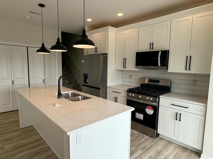 Property Photo: 3164 South Bartells Dr Drive 202 WI 53511