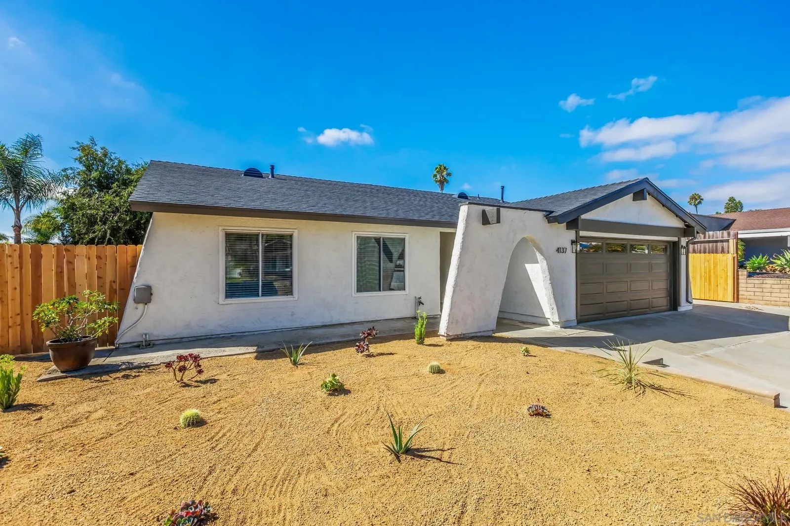 Property Photo:  4137 Alana Cir  CA 92056 