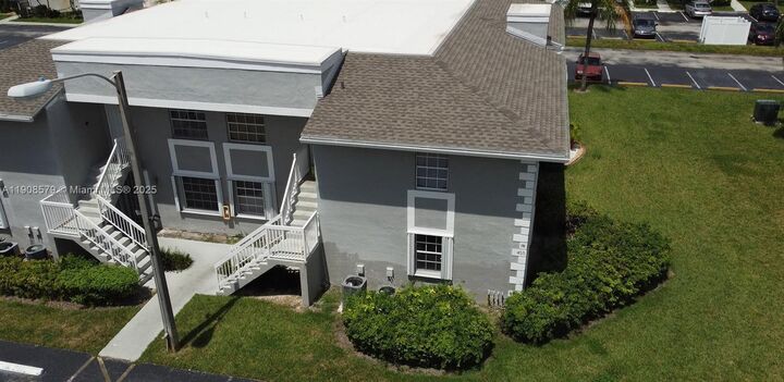 Property Photo: 455 NE 210th Circle Ter 10418 FL 33179