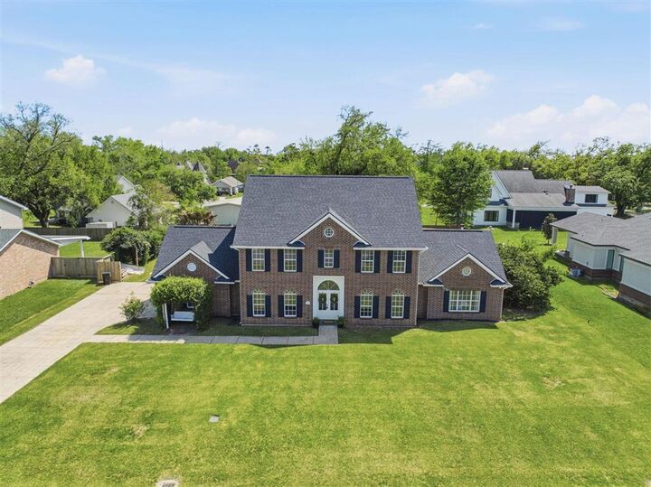 Property Photo:  1905 Plantation Drive  LA 70605 