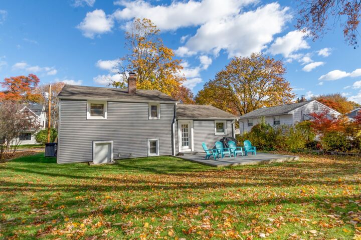 Property Photo: 180 Oakwood Drive CT 06824