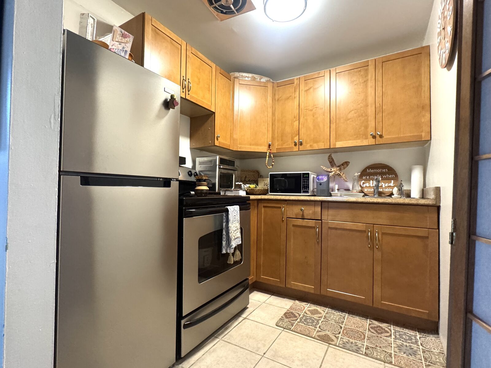Property Photo:  137 Burgundy Hill Lane 137  CT 06457 