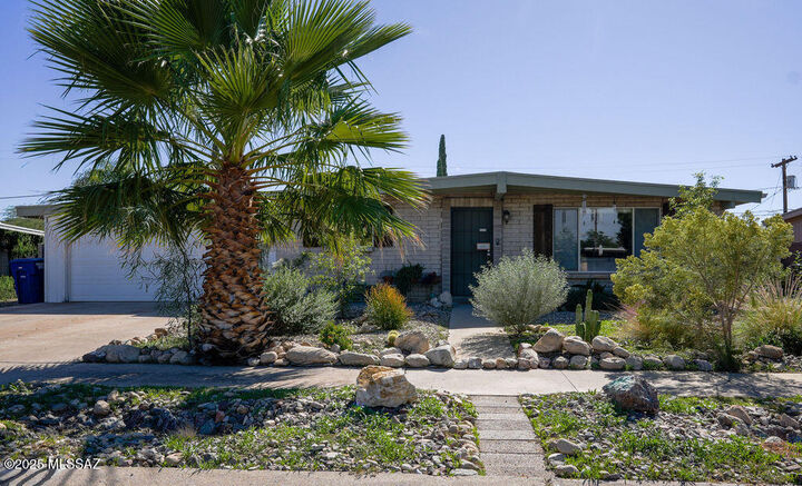 7330 E 32nd Street  Tucson AZ 85710 photo